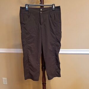 Title Nine Gray Capris